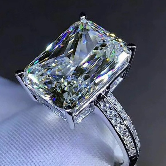 NEW 925 STERLING SILVER LUXURY DIAMOND RING, BEAUTIFUL RING, SHINY RING - Picture 3 of 7